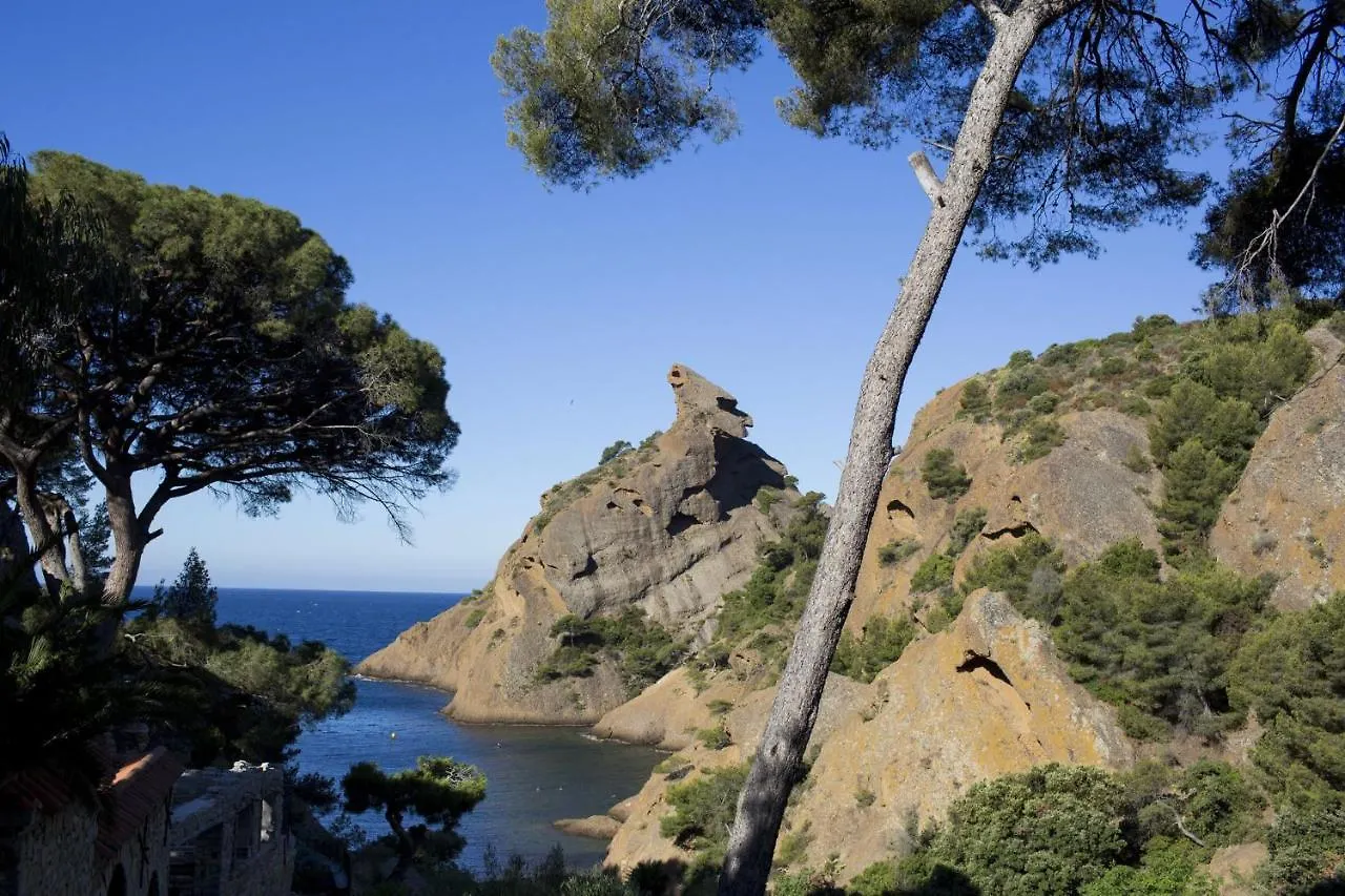 ホテル La Calanque De Figuerolles ラシオタ